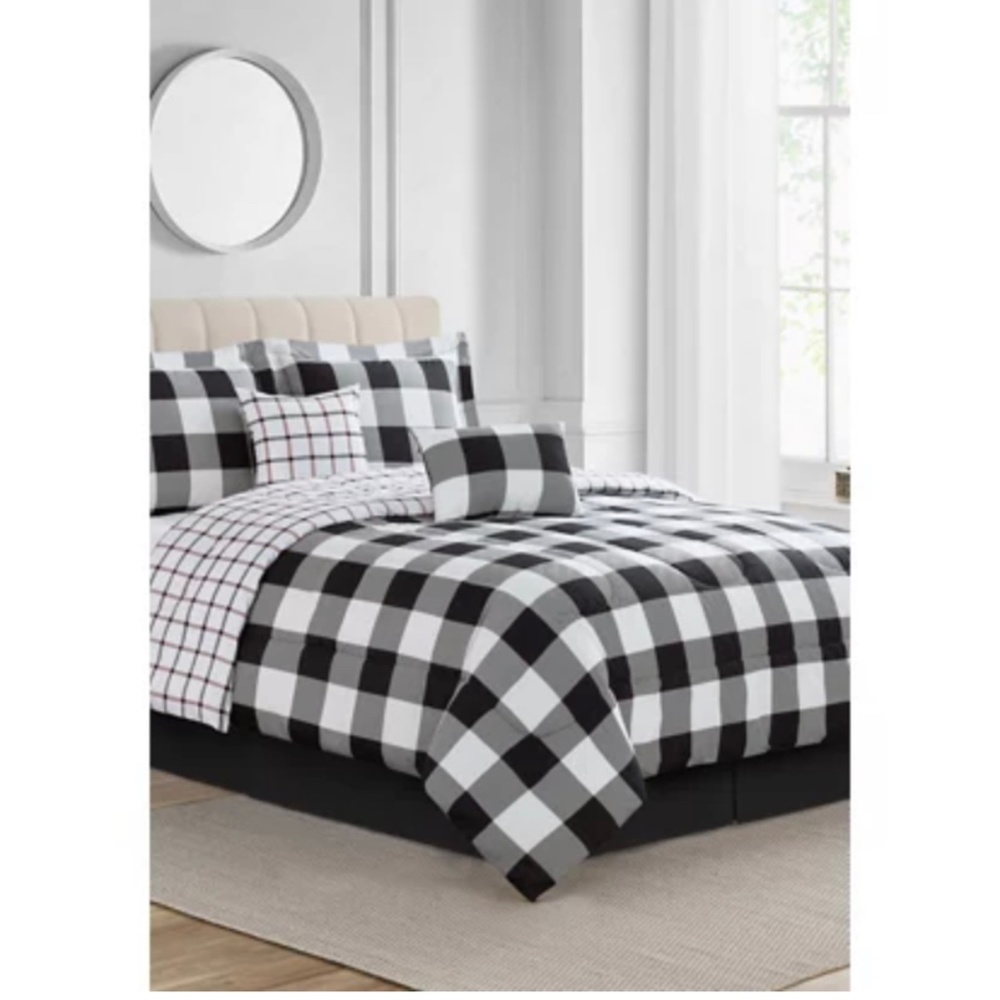 Modern. Southern. Home. Buffalo Check Comforter Set